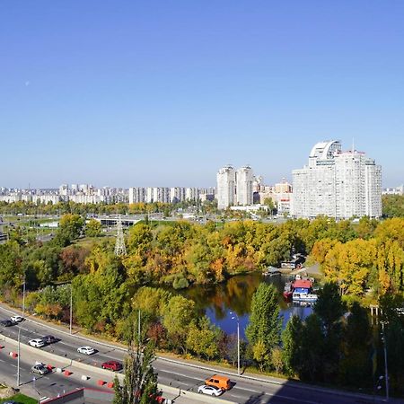 Myfreedom Апартаменти Метро Почайна, Оболонь Kiew Exterior foto